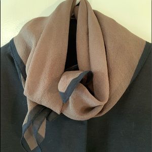 Neck scarf, Ellen Tracey